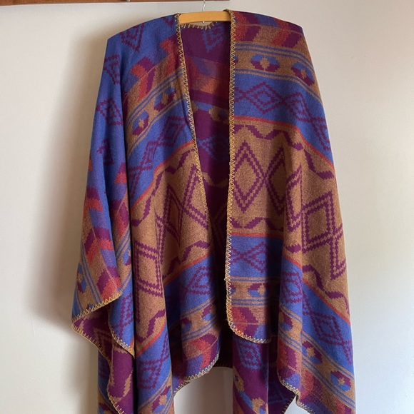 Cozy Reversible Poncho - Picture 5 of 5